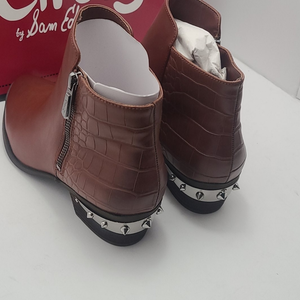 Whiskey studded bootie